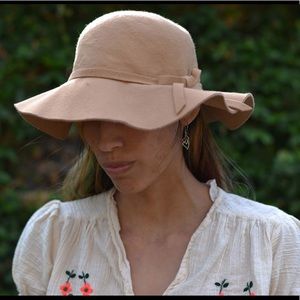 70s mamma Mia style hat